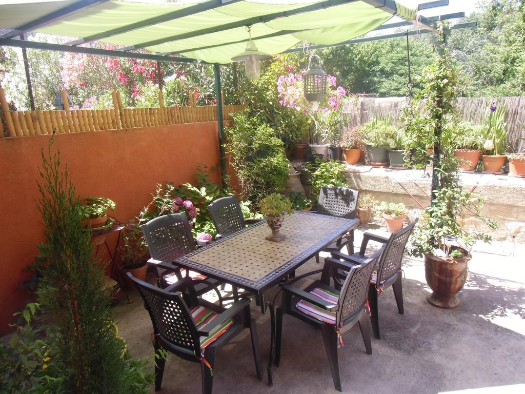Petit Grenier Douillet De Cathie Acomodação com café da manhã Roquemaure  Exterior foto